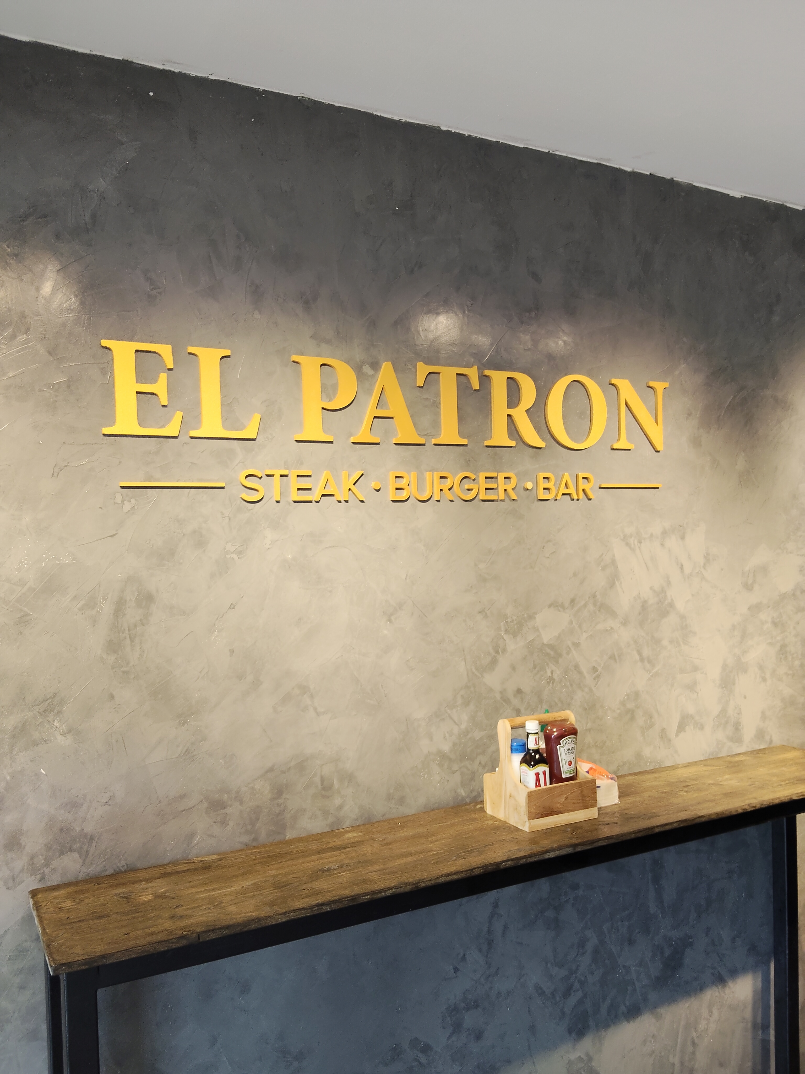 El Patron — Steak · Burger · Bar